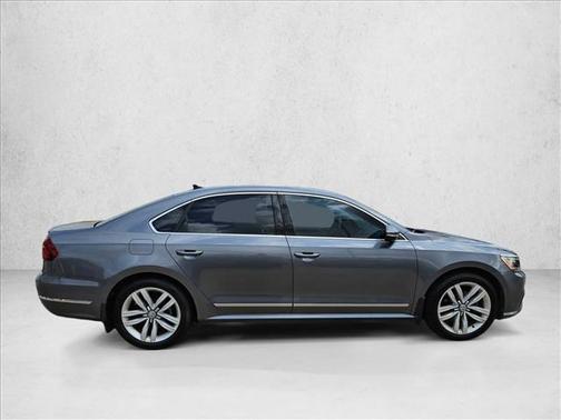 Platinum Gray Metallic 2017 Volkswagen Passat V6 SEL Premium