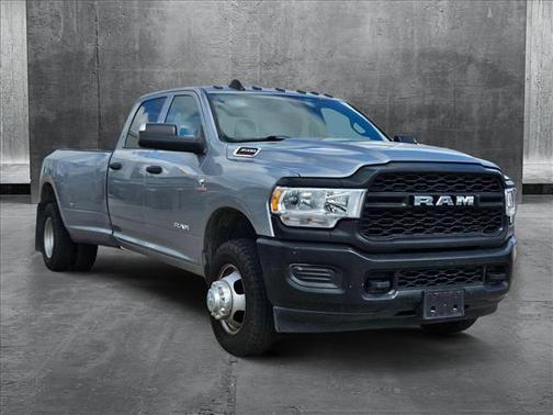 2022 RAM 3500 Tradesman Crew Cab 4x4 8' Box