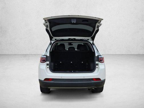 Bright White Clearcoat 2022 Jeep Compass Limited