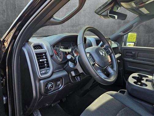 2025 RAM 2500 Tradesman Crew Cab 4x2 6'4' Box