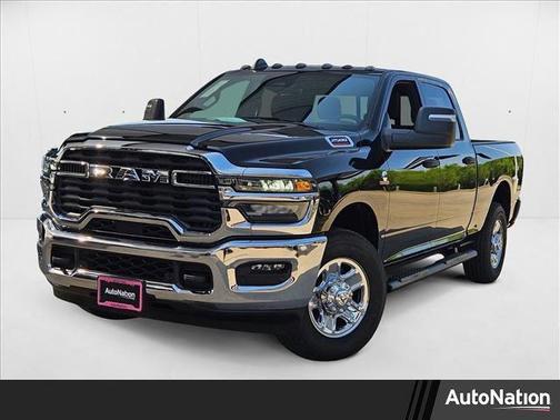 2025 RAM 2500 Tradesman Crew Cab 4x2 6'4' Box