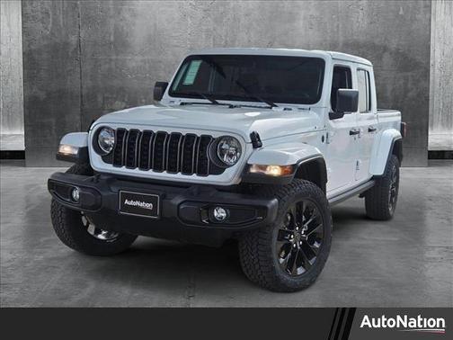 2025 Jeep Gladiator Nighthawk