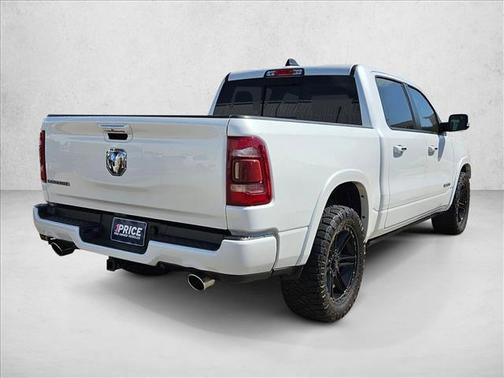 Ivory White Tri-Coat Pearlcoat 2021 RAM 1500 Laramie