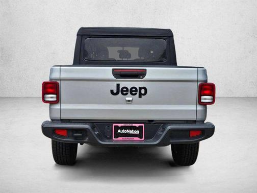 Silver Zynith Clearcoat 2022 Jeep Gladiator Sport S