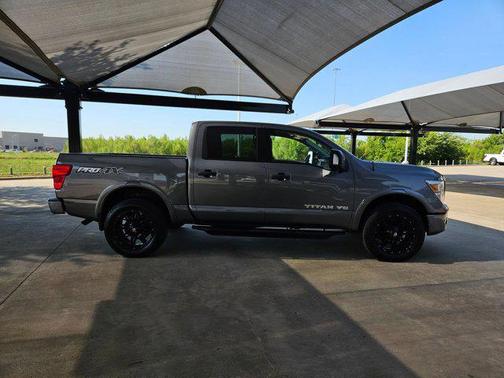 2018 Nissan Titan PRO-4X