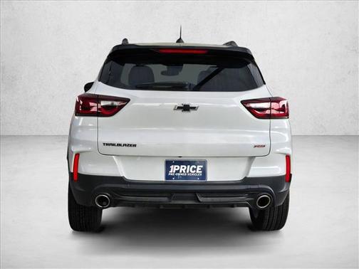 Iridescent Pearl Tricoat 2025 Chevrolet Trailblazer RS