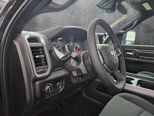 2025 RAM 2500 Lone Star Crew Cab 4x4 6'4' Box