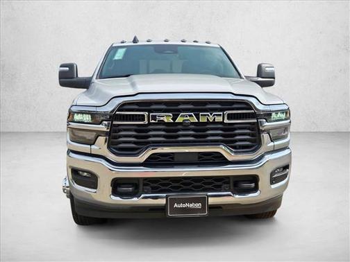 Bright White Clearcoat 2026 RAM 3500 Tradesman Crew Cab 4x4 8' Box
