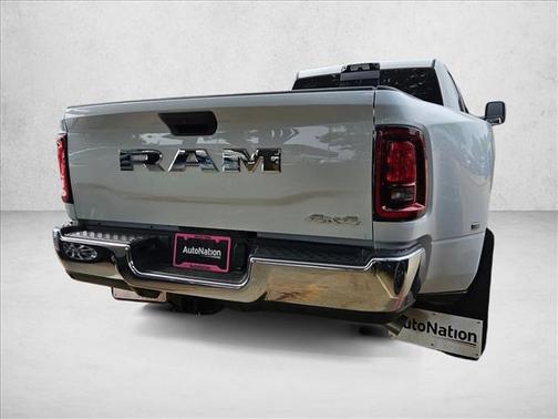Bright White Clearcoat 2026 RAM 3500 Tradesman Crew Cab 4x4 8' Box