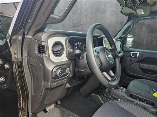 2025 Jeep Gladiator Nighthawk