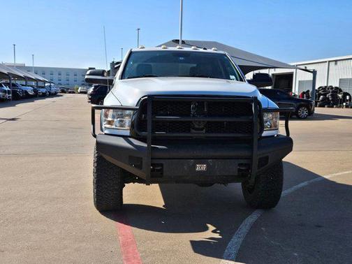 2018 RAM 2500 Tradesman Crew Cab 4x4 6'4' Box