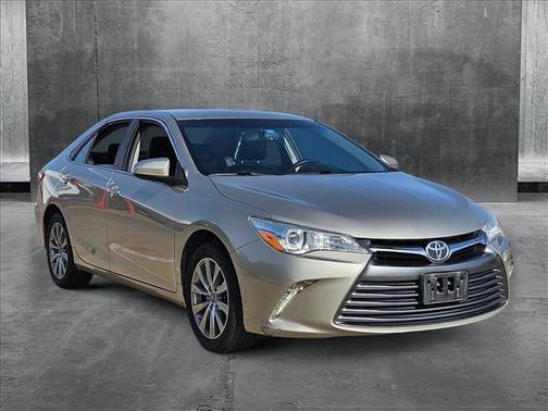 2016 Toyota Camry XLE