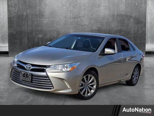 2016 Toyota Camry XLE