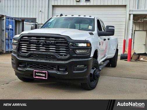 2026 RAM 3500 Tradesman Crew Cab 4x4 8' Box