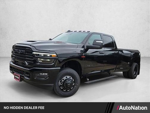 Diamond Black Crystal Pearlcoat 2026 RAM 3500 Laramie Crew Cab 4x4 8' Box