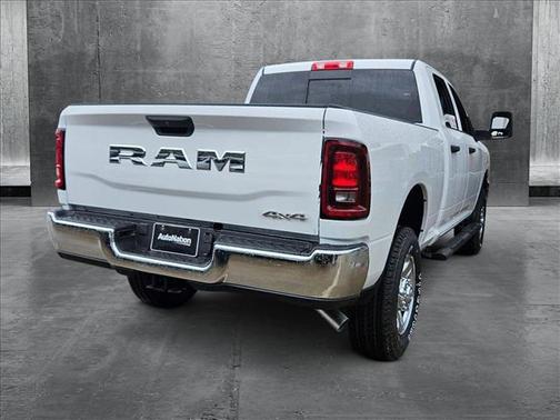 2025 RAM 2500 Tradesman Crew Cab 4x4 6'4' Box