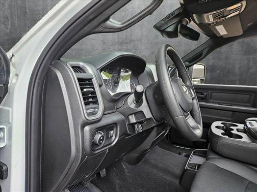 2025 RAM 2500 Tradesman Crew Cab 4x4 6'4' Box