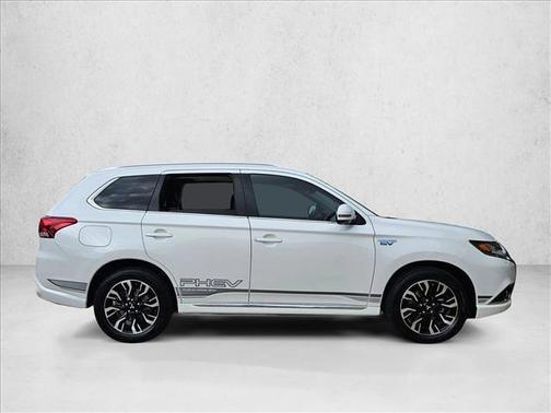 2018 Mitsubishi Outlander PHEV GT