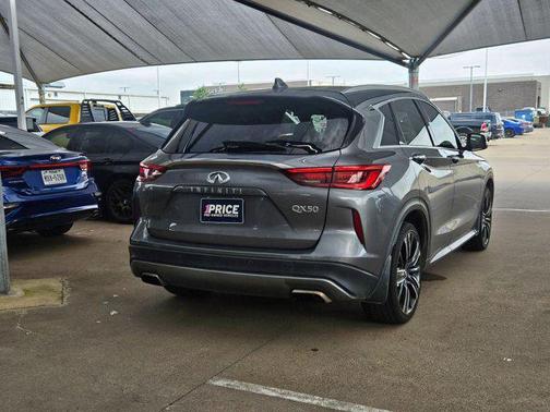 2021 INFINITI QX50 LUXE