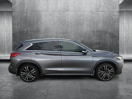 2021 INFINITI QX50 LUXE