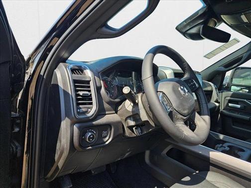 2025 RAM 2500 Lone Star Crew Cab 4x4 6'4' Box