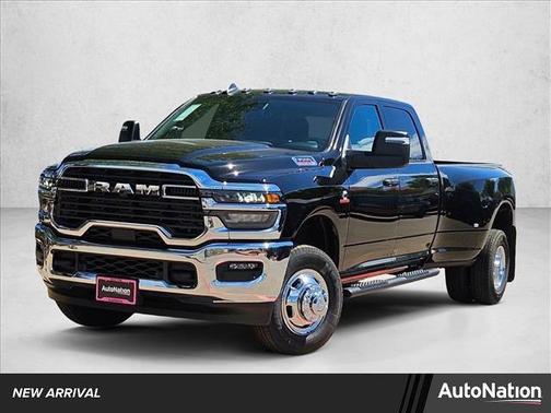 2026 RAM 3500 Tradesman Crew Cab 4x4 8' Box