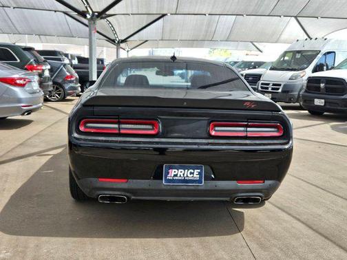 2016 Dodge Challenger R/T Scat Pack