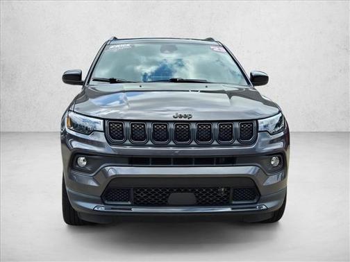 Granite Crystal Metallic Clearcoat 2023 Jeep Compass Latitude