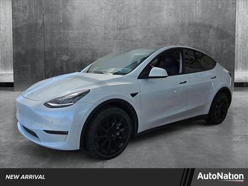 2023 Tesla Model Y Long Range Dual Motor All-Wheel Drive