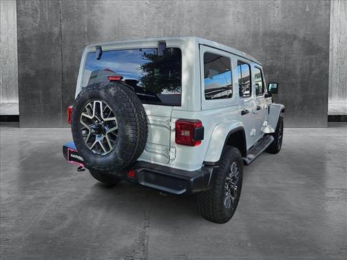 2025 Jeep Wrangler 4-Door Sahara 4x4