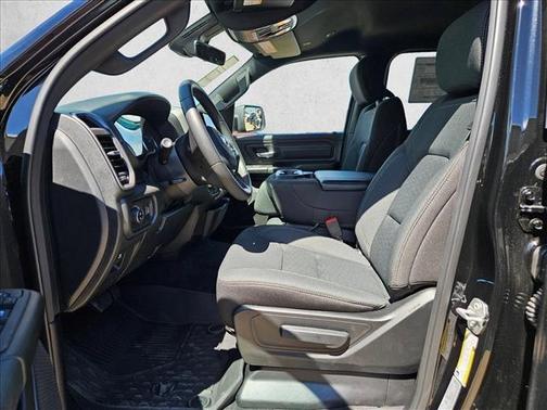 2026 RAM 1500 Warlock Crew Cab 4x4 5'7' Box