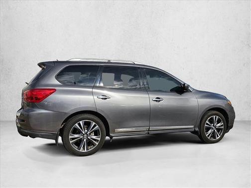 2018 Nissan Pathfinder Platinum