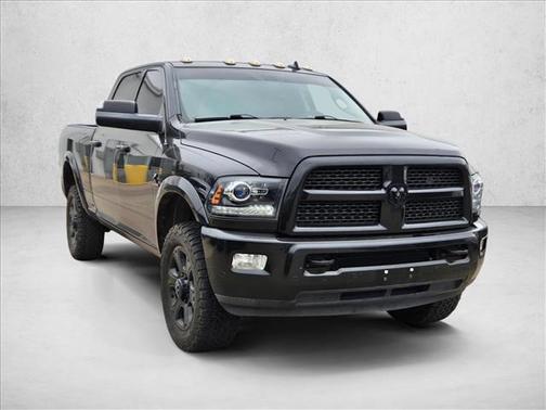 2017 RAM 2500 Laramie Crew Cab 4x4 6'4' Box