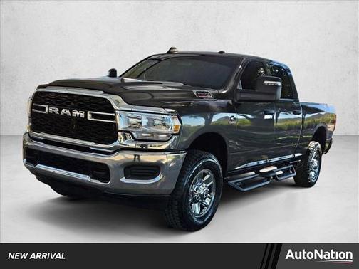 2023 RAM 2500 Tradesman Crew Cab 4x4 6'4' Box