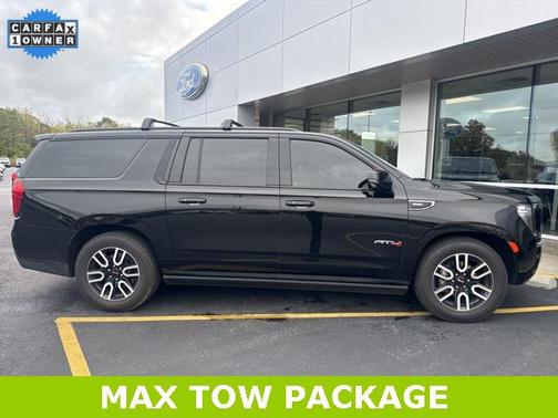 2021 GMC Yukon XL 4WD AT4