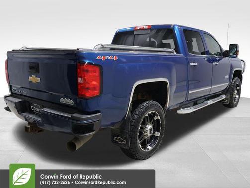 Deep Ocean Blue Metallic 2017 Chevrolet Silverado 2500 High Country