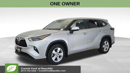 2024 Toyota Highlander LE