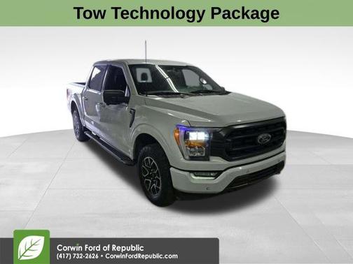 SPACE WHITE METALLIC 2022 Ford F-150 XLT