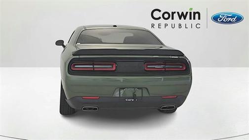 2020 Dodge Challenger SXT