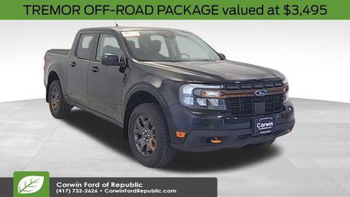 SHADOW BLACK 2024 Ford Maverick Lariat