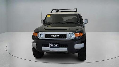 2014 Toyota FJ Cruiser Base