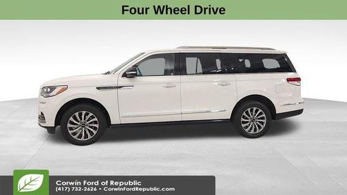 2024 Lincoln Navigator Premiere