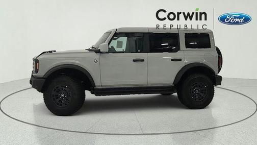 AVALANCHE GRAY 2026 Ford Bronco Outer Banks