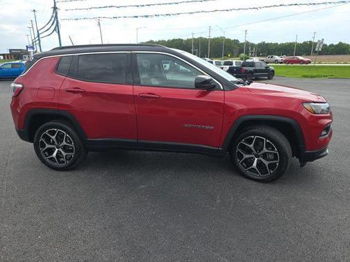 Red Hot Pearlcoat 2025 Jeep Compass Limited