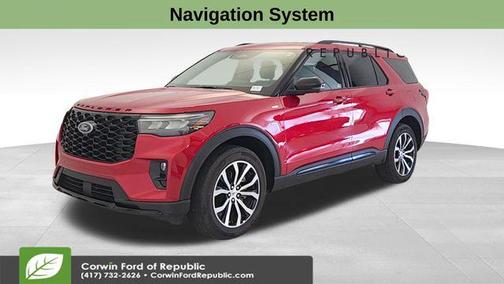 2025 Ford Explorer ST-Line
