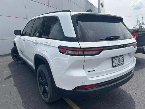 2023 Jeep Grand Cherokee Altitude