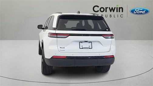 2023 Jeep Grand Cherokee Altitude