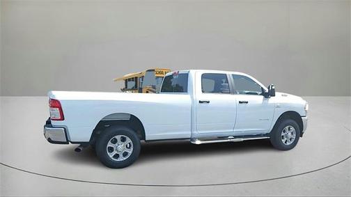 2024 RAM 3500 Big Horn Crew Cab 4x4 8' Box