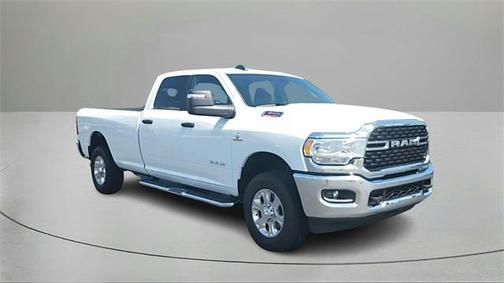 2024 RAM 3500 Big Horn Crew Cab 4x4 8' Box