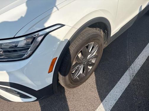 2024 Volkswagen Tiguan 2.0T SE 4MOTION